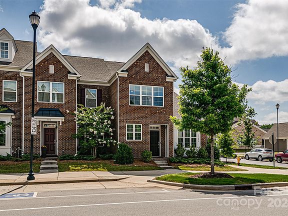 102 Cypress St, 07431 Copper City