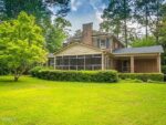 142 Willow Street, 90821 Steel City