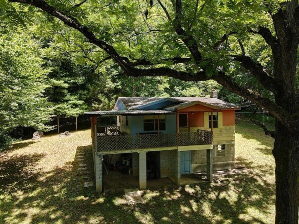 72 Kestrel Lane, 85032 Krypton Town