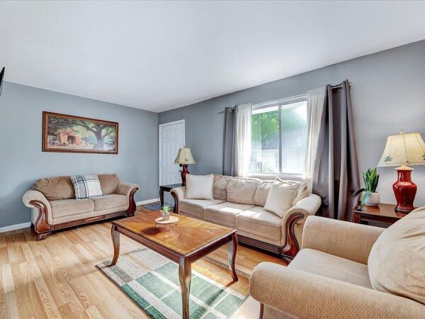 127 Lavender Lane, 68421 Lead City