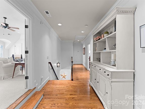 72 Lilac Lane, 23918 Iron City