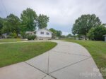 89 Ivy Lane, 45321 Iron Town