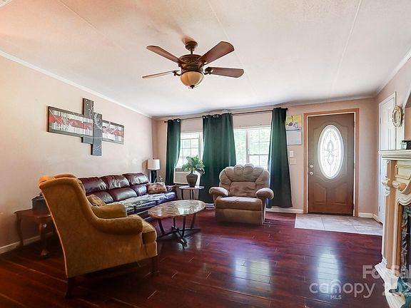 154 Kingfisher Road, 87654 Krypton City
