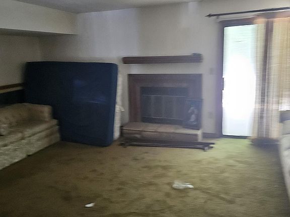 42 Oak Street, 75931 Silver City