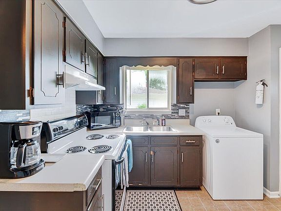 127 Lavender Lane, 68421 Lead City