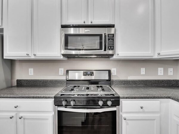 84 Violet Street, 72931 Vanadium City