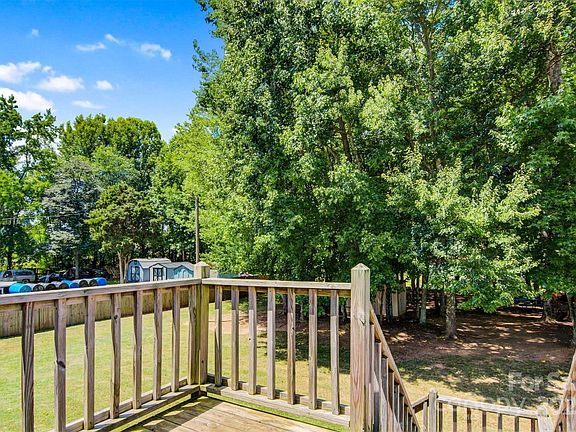 156 Fir Street, 28745 Iron Town