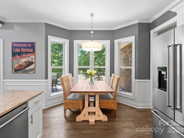15 Aspen Street, 92817 Aluminum City