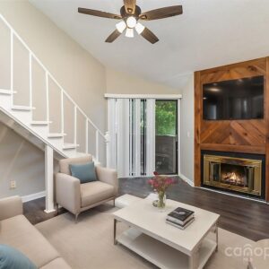 152 Fir Street, 89123 Platinum Town