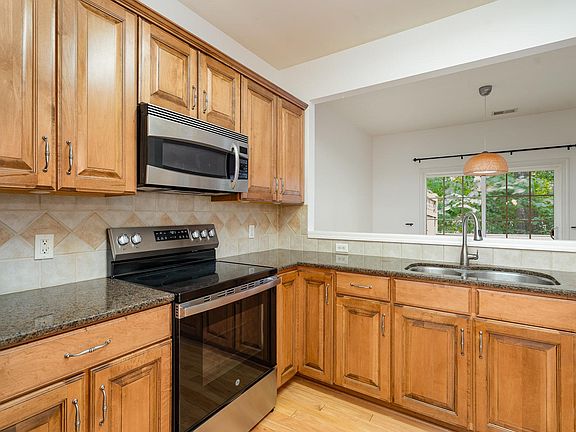 145 Kalmia Street, 62817 Titanium Town