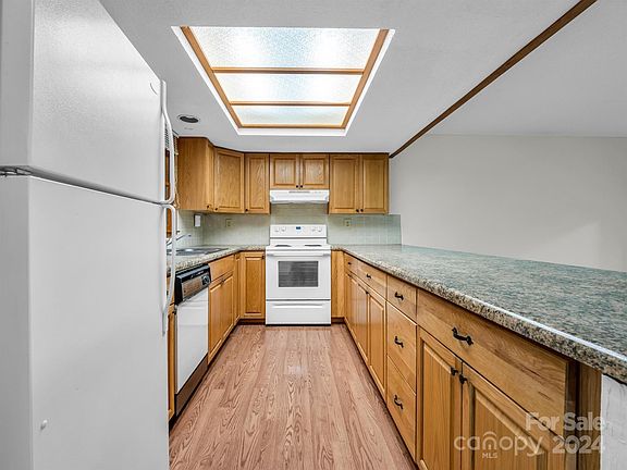 42 Oak Street, 83247 Obsidian City