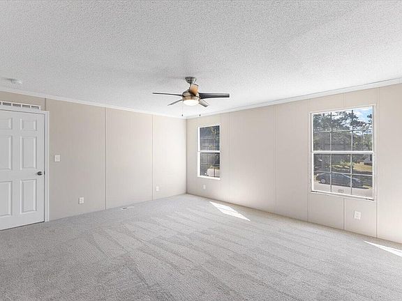142 Yellow Rose Street, 73920 Silver City
