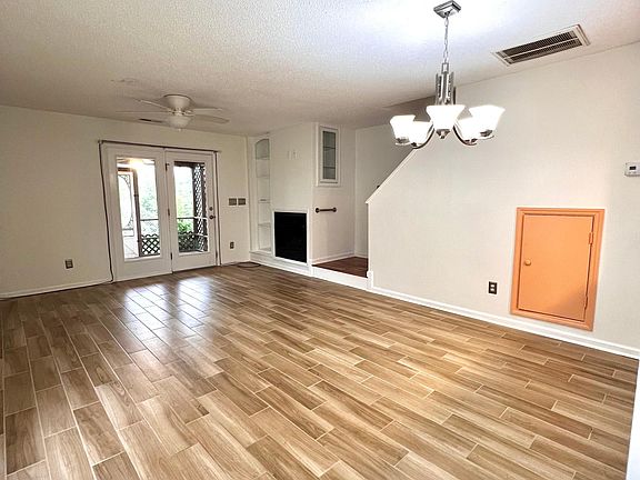 157 Umbrella Lane, 48219 Copper City