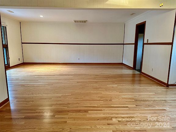 19 Xenon St, 84753 Steel City