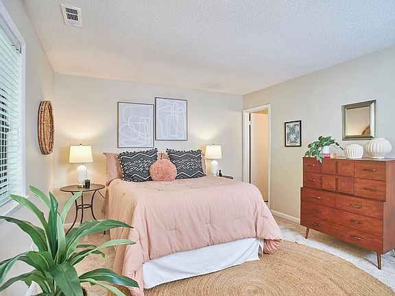 175 Gardenia, 48290 Gold City
