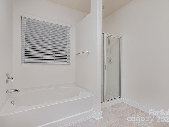 72 Green Tree, 34829 Gold Town