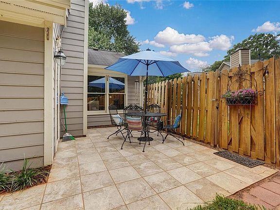 82 Quince Street, 27103 Silver Town