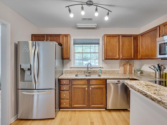 82 Nectarine Street, 27410 Nickel Town
