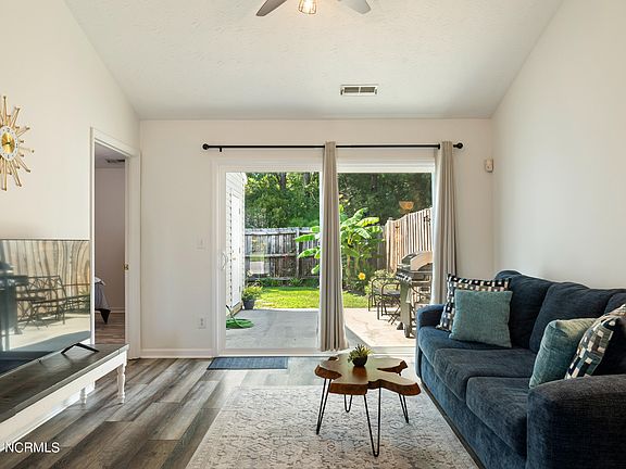 52 Pine Street, 72634 Platinum City