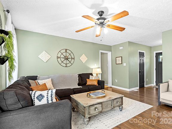 73 Dahlia Street, 48216 Copper City