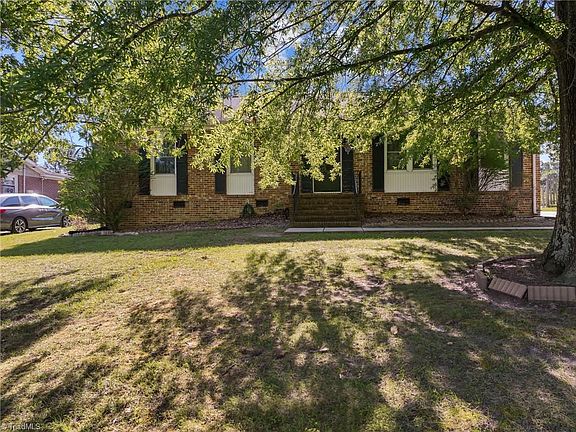 131 Fir Lane, 47829 Iron Town