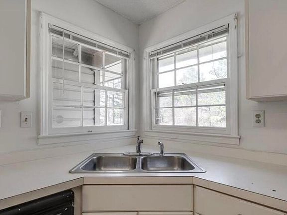 42 Hickory Lane, 56723 Silver City