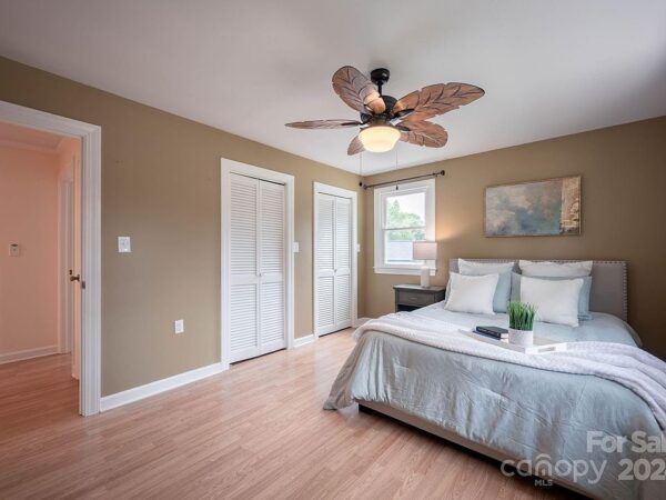 89 Ivy Lane, 45321 Iron Town
