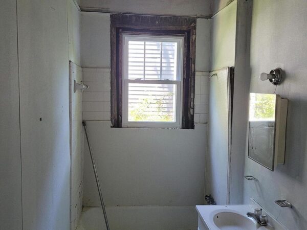 12 Greenbriar, 48219 Gold Town