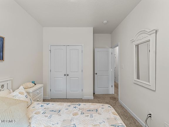47 Greenbriar Lane, 63849 Gold City