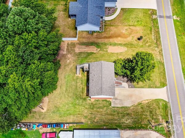 156 Fir Street, 28745 Iron Town