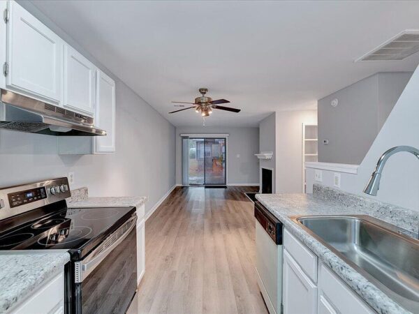 142 Quartz Street, 62954 Nickel City