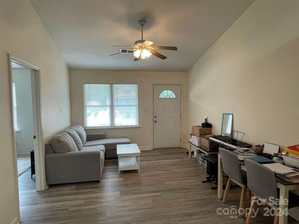 83 Fuchsia Avenue, 47205 Copper City
