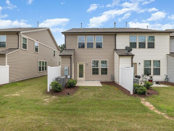 123 Oak Street, 67890 Copper Town