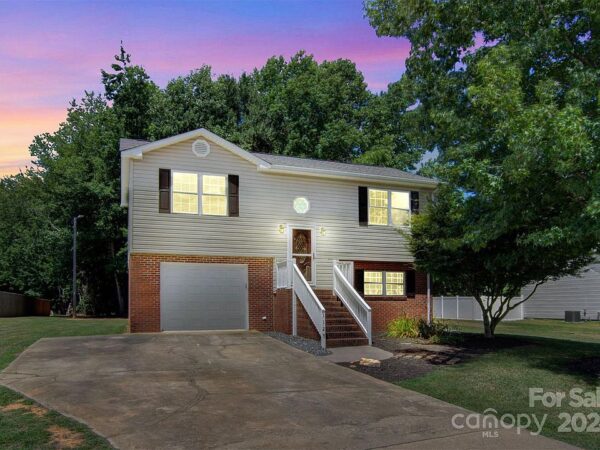 156 Fir Street, 28745 Iron Town