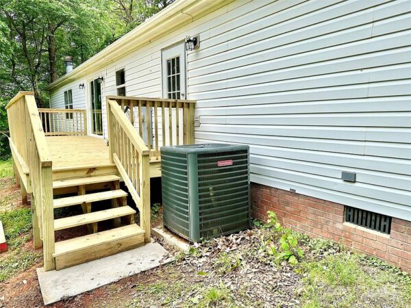 159 Rosewood Street, 48291 Ironville