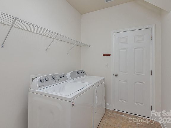 72 Green Tree, 34829 Gold Town
