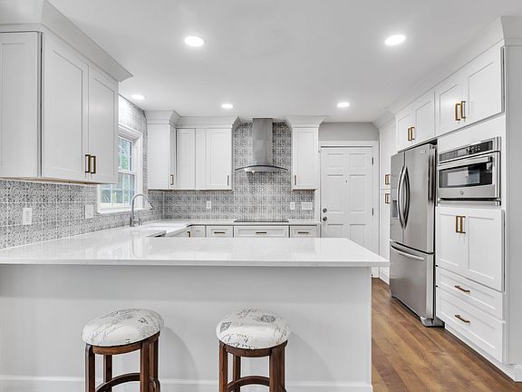 88 Nectarine Street, 48215 Nickel Town