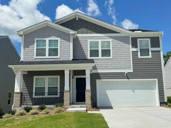 123 Rose St, 67890 Silver City