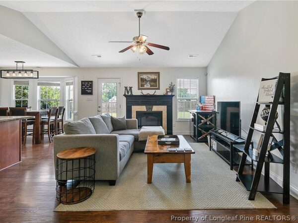 172 Maple Street, 43820 Silver Town