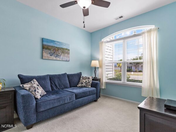 134 Yellow Tulip Street, 47290 Iron Town