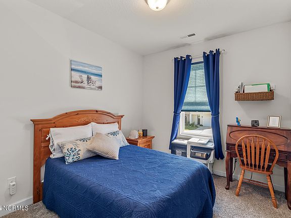 47 Greenbriar Lane, 63849 Gold City