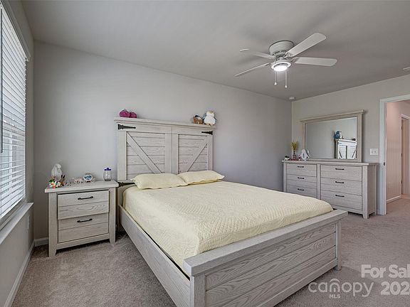 102 Cypress St, 07431 Copper City