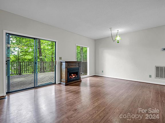42 Oak Street, 83247 Obsidian City