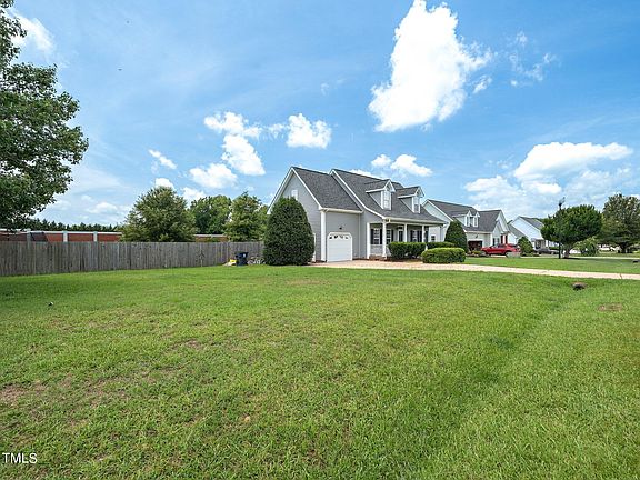 123 Lavender Lane, 67890 Lead Town