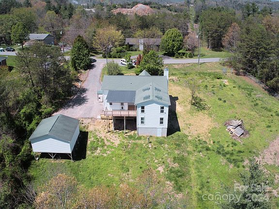 27 Kalmia Street, 47516 Nickel Town