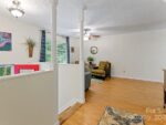 42 Tulip Street, 23456 Titanium City