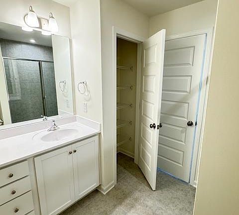 123 Rose St, 67890 Silver City