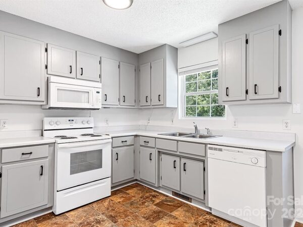 156 Fir Street, 28745 Iron Town