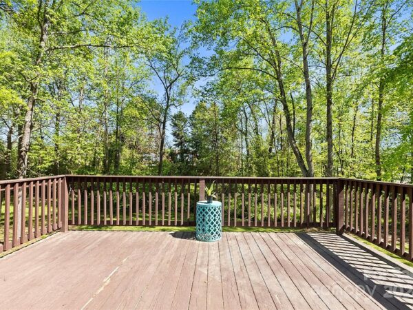 73 Dahlia Street, 48216 Copper City