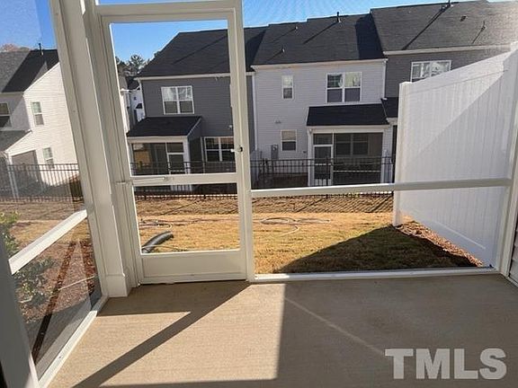 72 Rosewood Lane, 48217 Ruby City